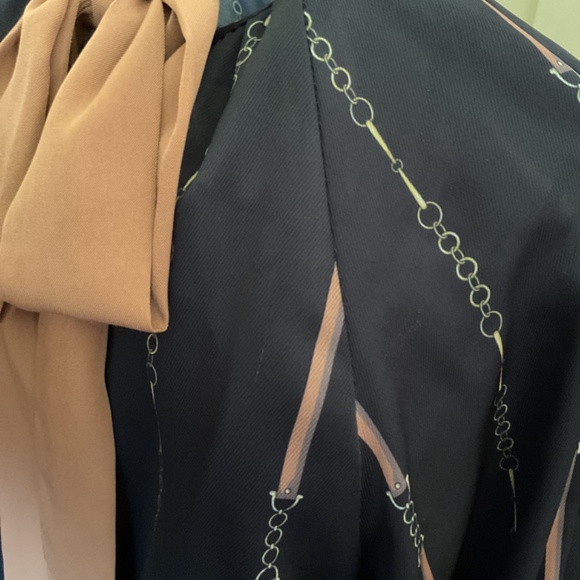 Blouse tops - Picture 3 of 11